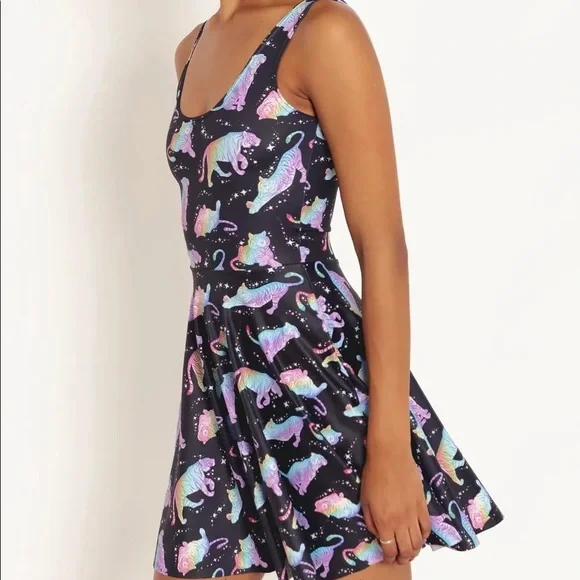 Blackmilk “Rainbow Tiger Scoop Skater Dress” Size Medium M NWT - Picture 4 of 12